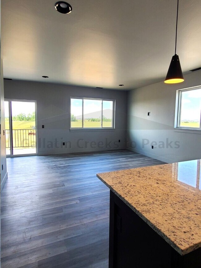 Building Photo - 212 Fletching Way