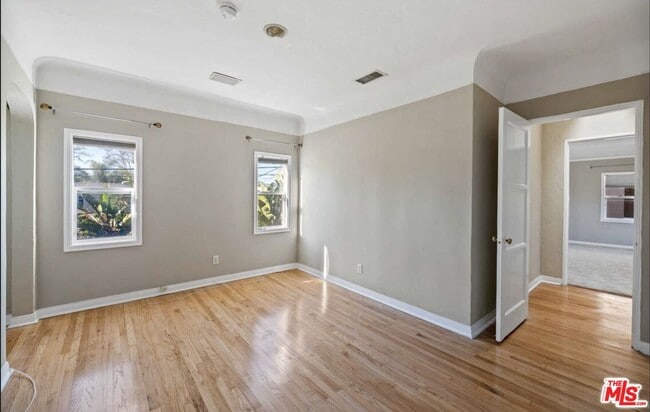 Building Photo - 1217 Stearns Dr