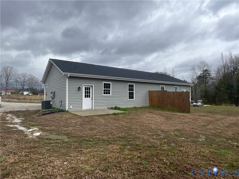 Building Photo - 96 Sandy Brooke Ln