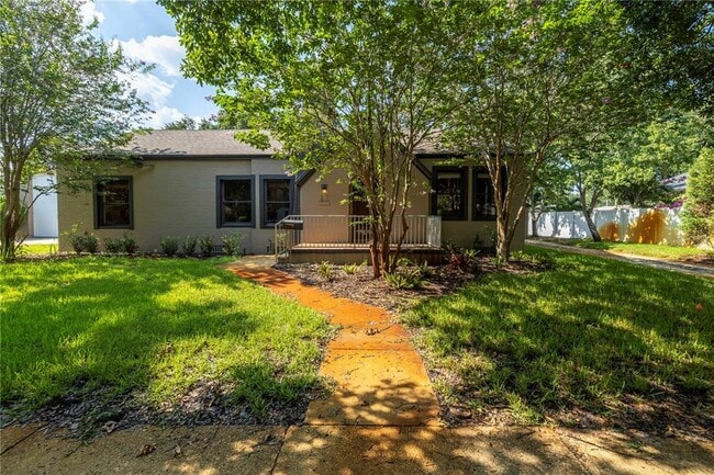 Primary Photo - 6421 6th Ave N