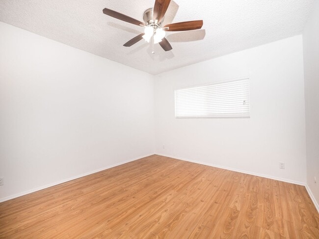 Building Photo - Modern 1-Bedroom Apartment in Prime Sherman Oaks