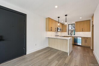 Building Photo - 325 Manville Rd