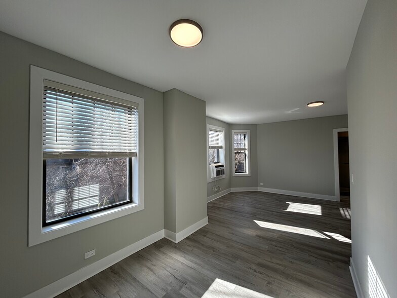 Building Photo - 372 Hazel Ave