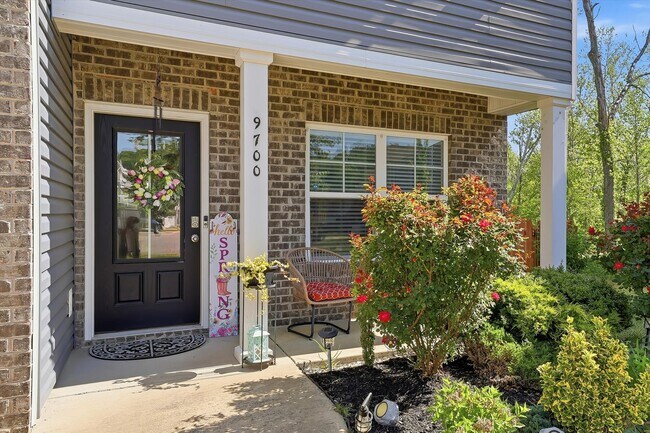 Building Photo - Refined Living in Hardin Valley | Modern Luxury Home with Loft & Outdoor Retreat