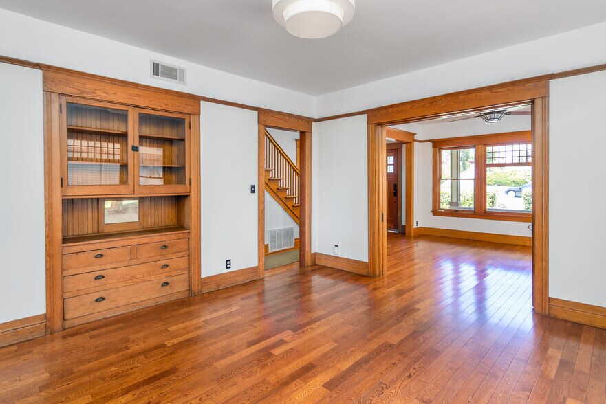 dining room with view of living room - 847 E Kensington Rd