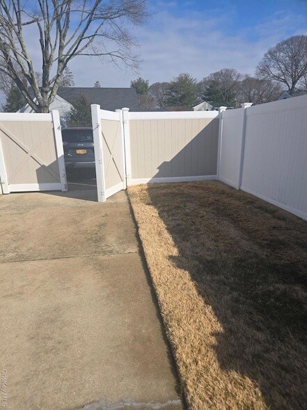 Building Photo - 21 Wyant Ave