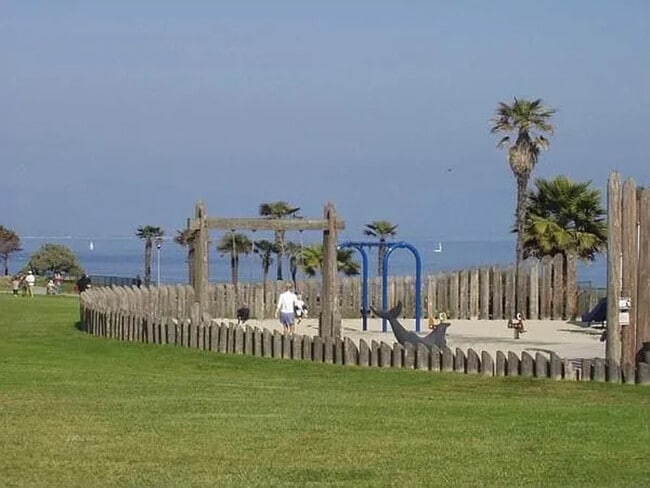 Building Photo - 56 Barranca Ave