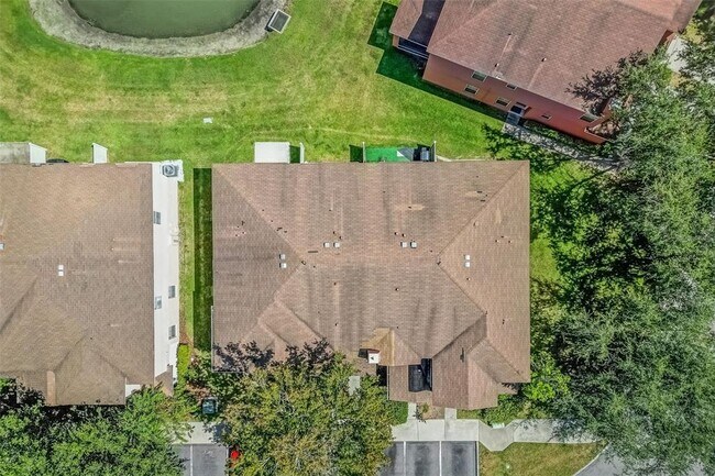 Building Photo - 6928 Hawthorne Trace Ln