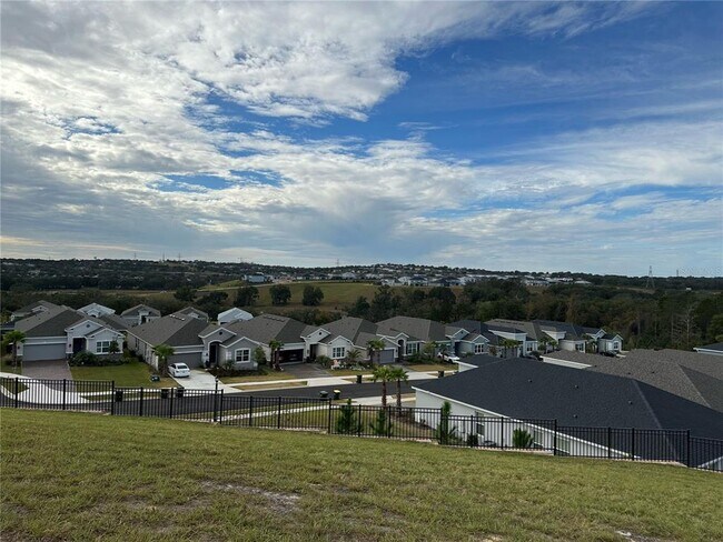 Building Photo - 2190 Ridge Pointe Ln