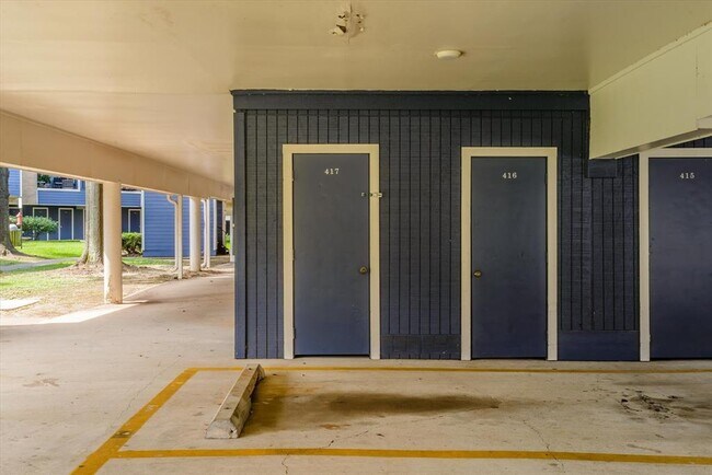 Building Photo - 18511 Egret Bay Blvd