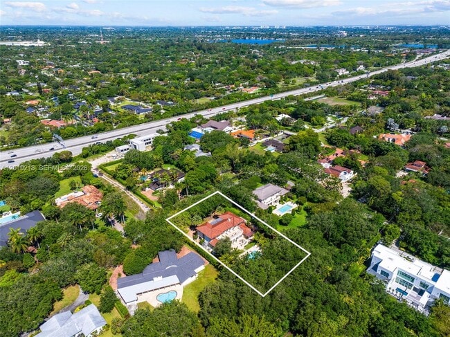 Building Photo - 6905 SW 75th Ave
