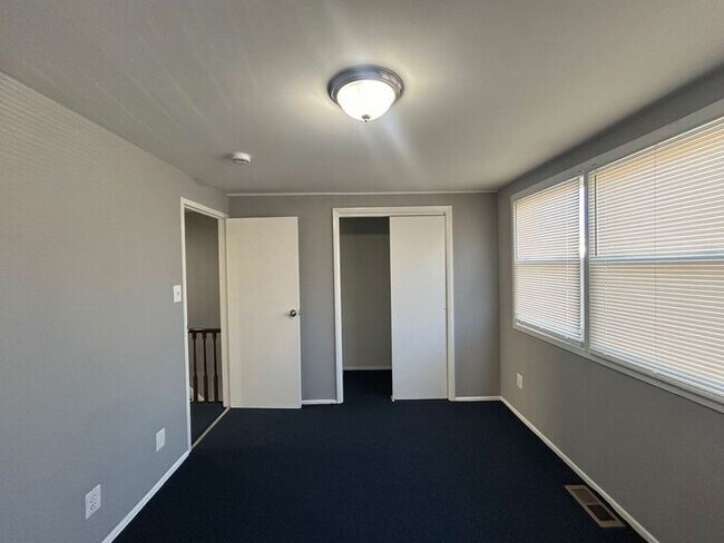 Building Photo - 2 Bedroom Townhome County Halethorpe