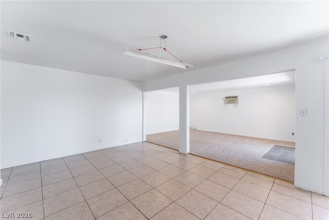 Building Photo - 1108 Tumbleweed Ave