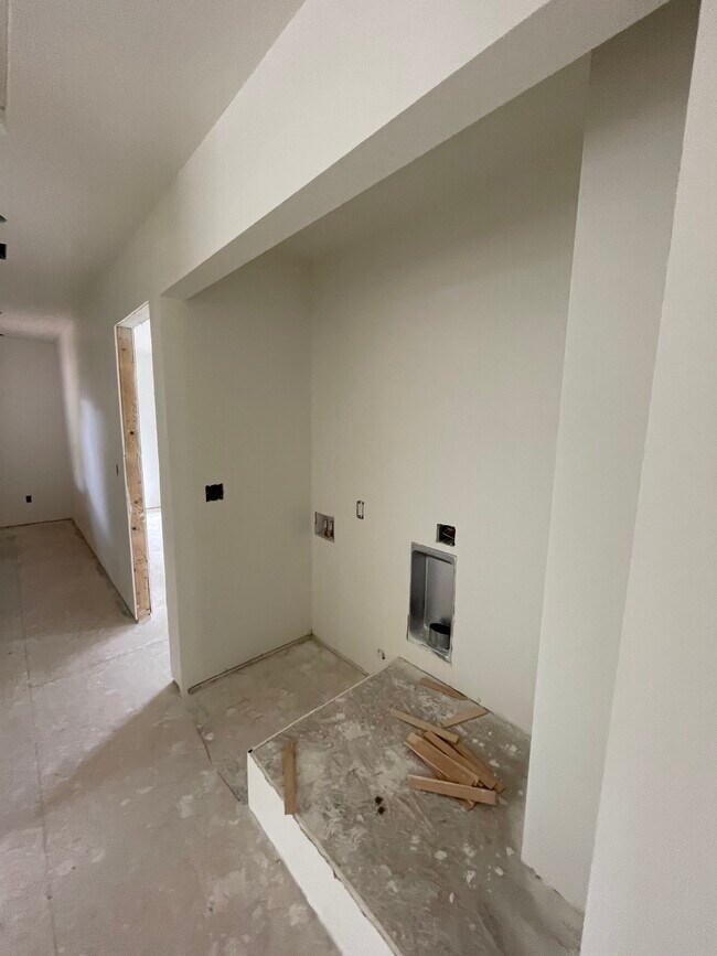 Building Photo - 518 S Wc Riles St