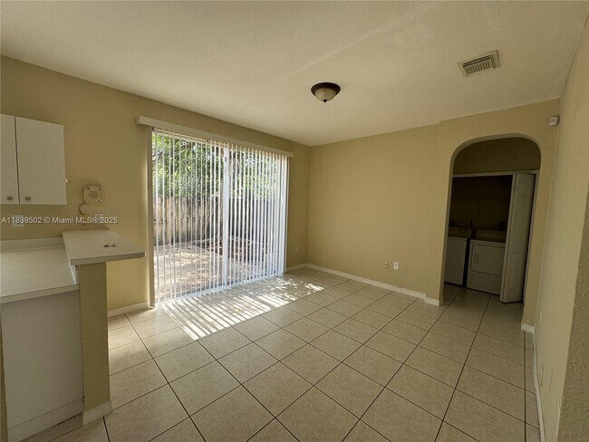 Building Photo - 27563 SW 137th Ct