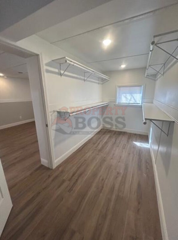 Building Photo - 1350 Van Buren St