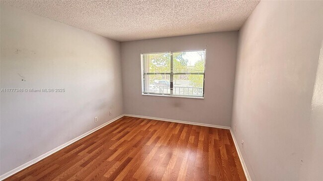 Building Photo - 5987 Forest Hill Blvd