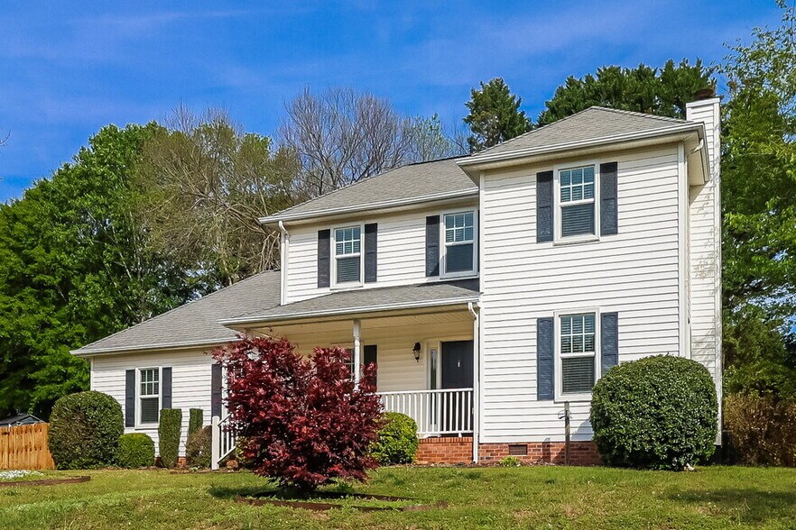 Building Photo - 2032 Pine Needle Ct