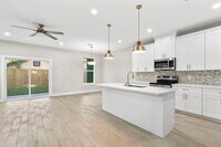 Building Photo - 404 Forest Hill Blvd