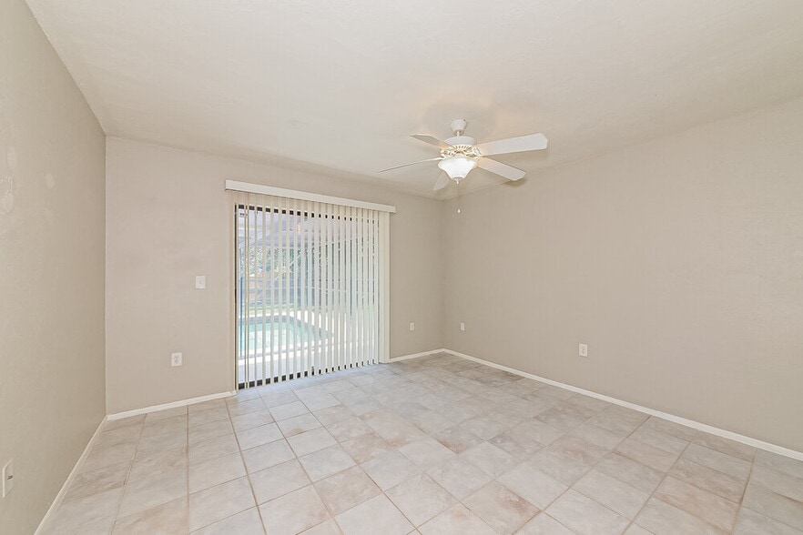 Building Photo - 4277 Lancaster Dr
