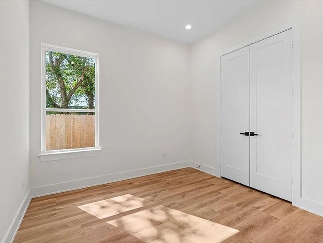 Building Photo - 6532 Weston St