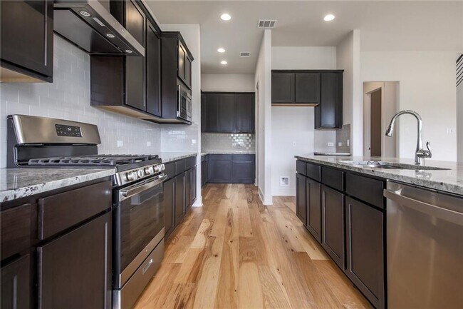Building Photo - 1265 Summerbrooke Cir