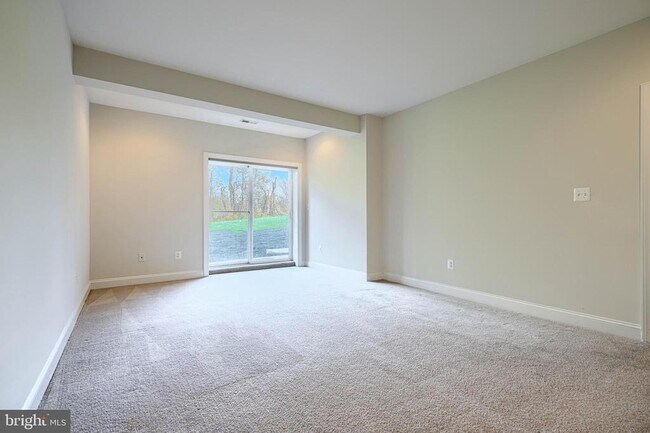 Building Photo - 1319 Martin Meadows Dr