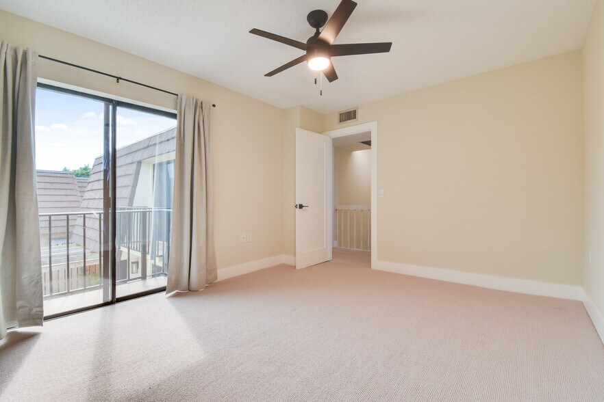 Building Photo - 2309 23rd Ln