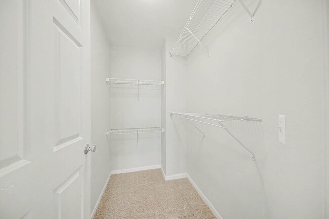 Building Photo - 2738 Barclay Wy