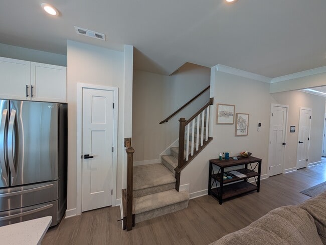 Building Photo - 1189 Riverbrook Dr