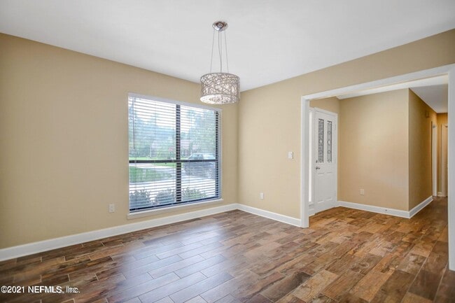 Building Photo - 4401 Cypress Creek Dr