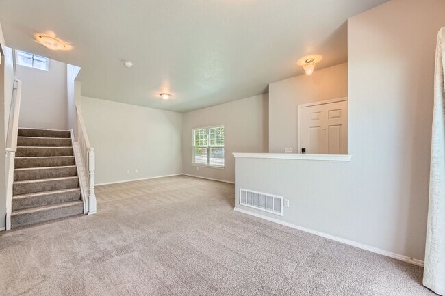 Building Photo - 4 bed /2.5bath Charming Home in Aurora