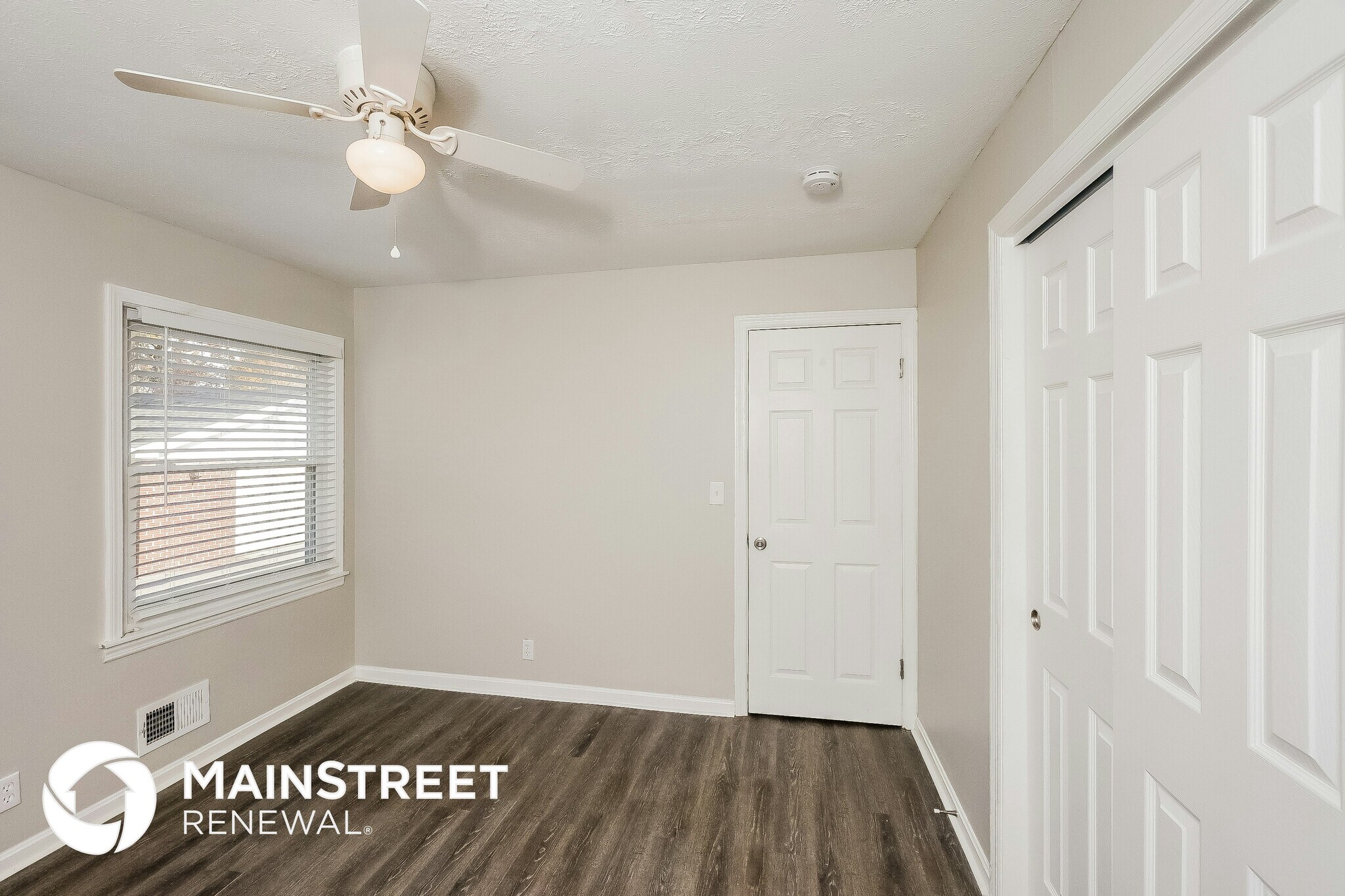 Building Photo - 215 Kim Ct