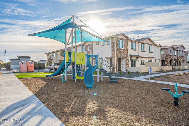 Building Photo - 4100 S Pinelake Way