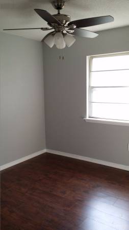 Building Photo - 1536 Natchez Ln