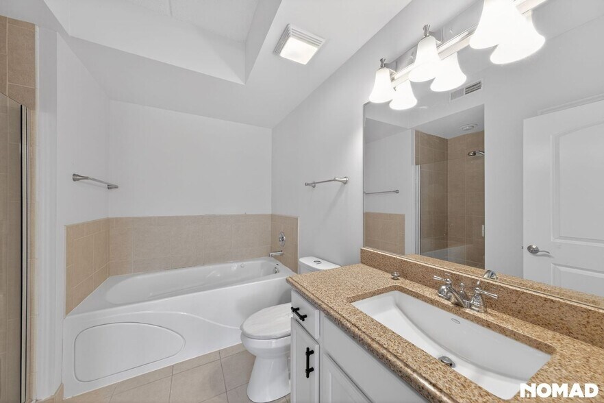 Building Photo - 787 Graceland Ave