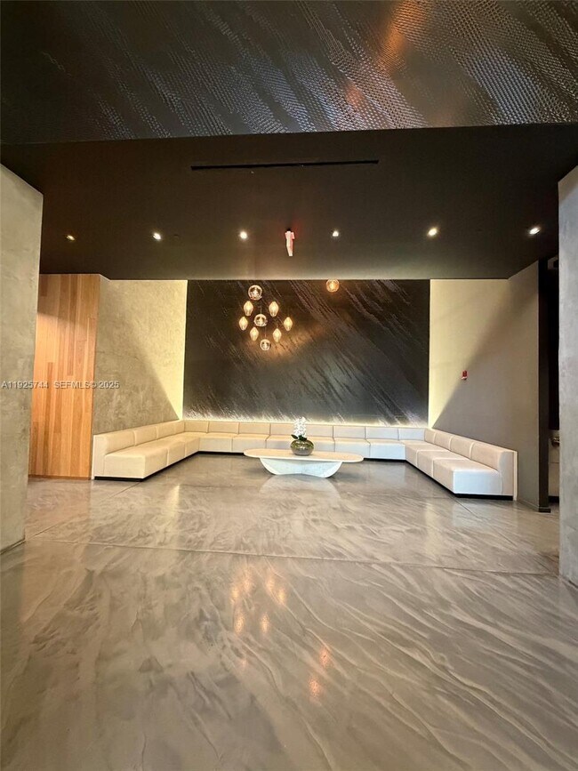 Building Photo - 151 SE 1st St