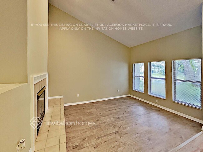 Building Photo - 6239 Greenwich Dr