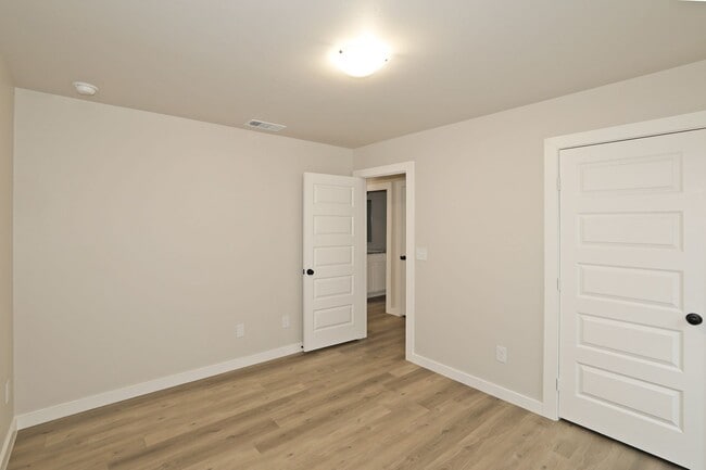 Building Photo - 9901 Yellowhouse Ave