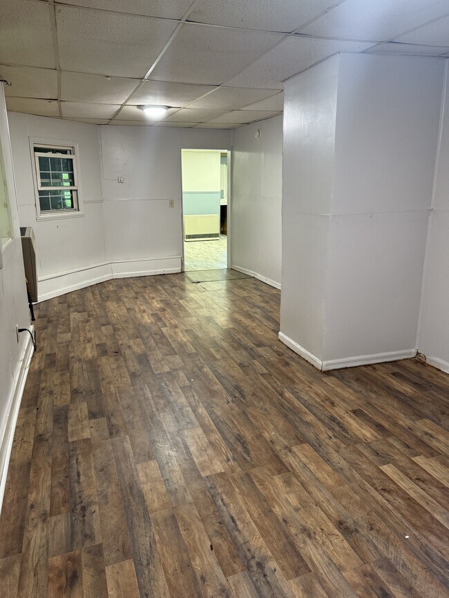 Building Photo - 11 Sherwin St