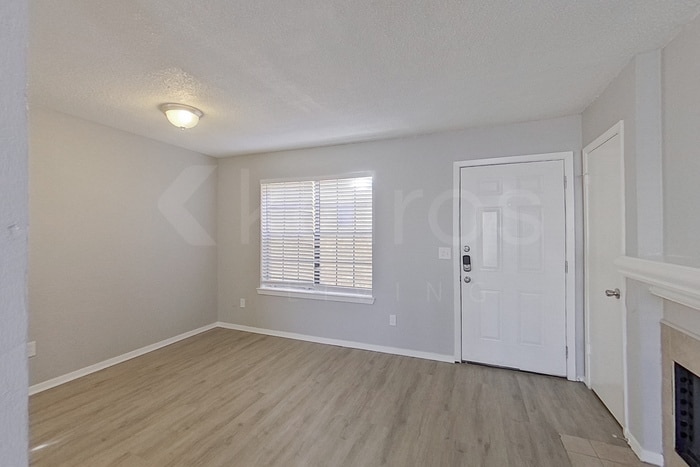 Building Photo - 2108 Woodnote Ln