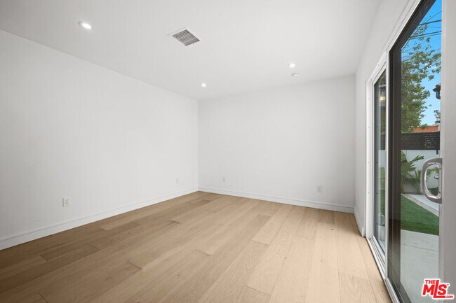 Building Photo - 8909 W 24th St