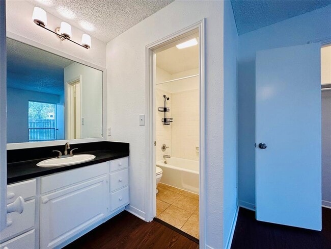 Building Photo - 8325 Fathom Cir