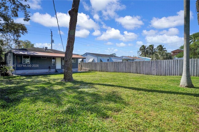 Building Photo - 607 SW 9th St