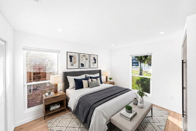 Building Photo - Gorgeous New Remodel with a Bright and Open Floorplan