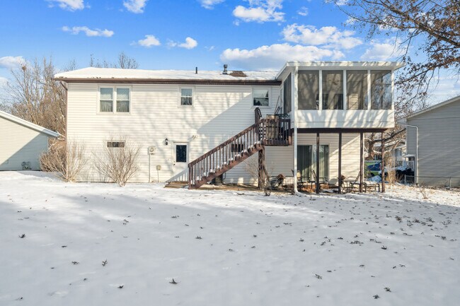 Building Photo - 1245 Michelle Ct