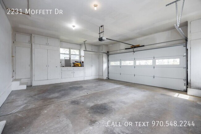 Building Photo - 2231 Moffett Dr