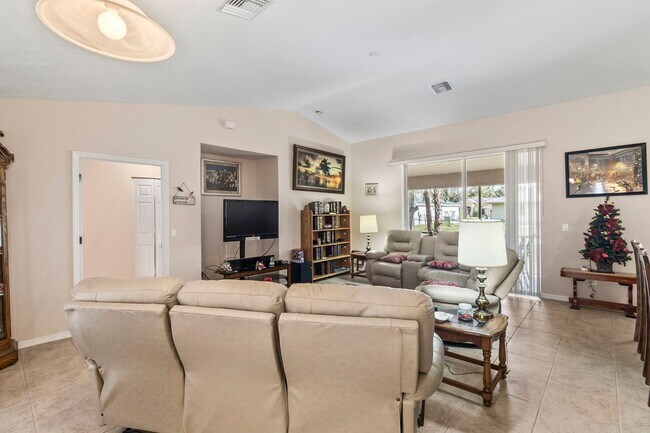 Building Photo - $1,895/month ** Furnished * Annual / Short...