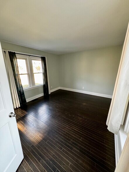 Building Photo - 6029 Lockard Ave