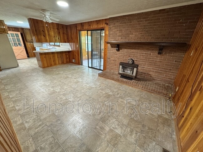 Building Photo - 4469 Georgia 42